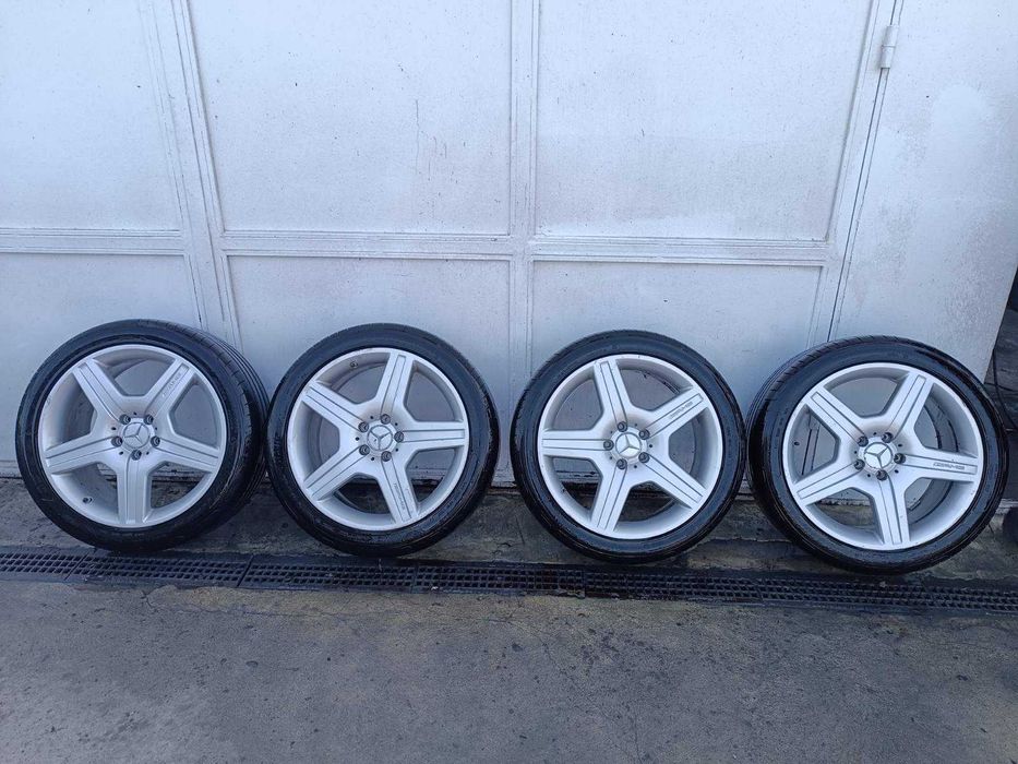 Джанти с гуми за Mercedes C class AMG 19"