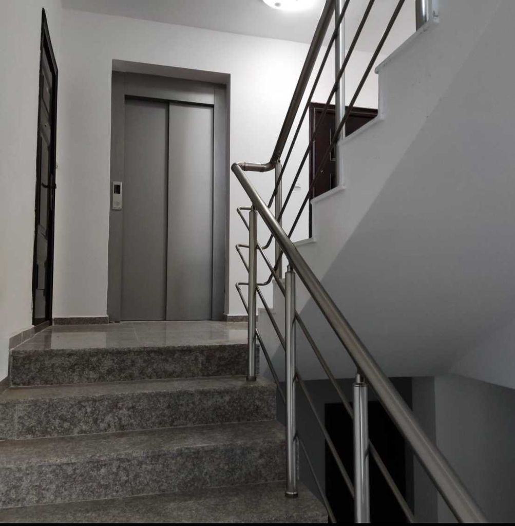 Продава се Двустаен апартамент в Стара Загора, Център - 50 кв.м за 1780 €/кв.м - Снимка #7