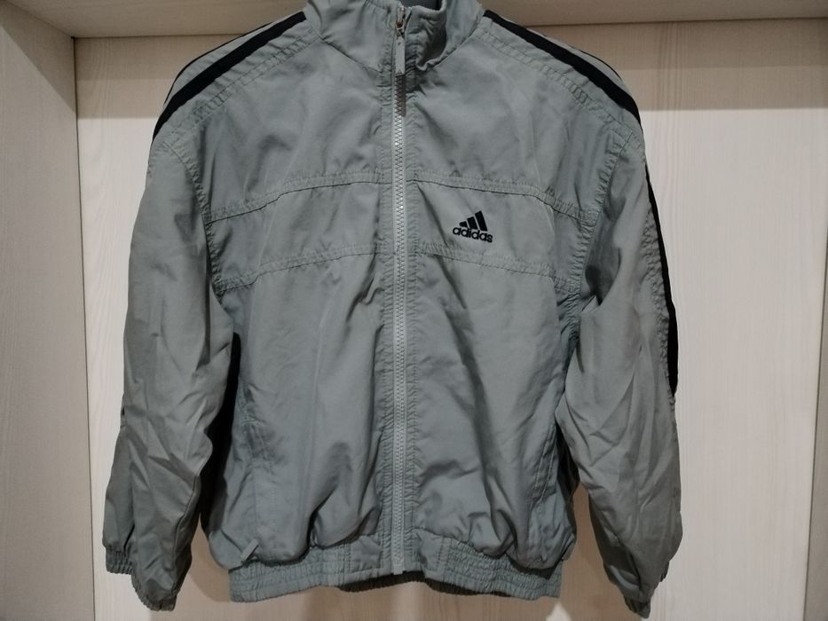Оригинално пролетно якенце Adidas, ветровка Stormberg