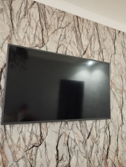 Продаётся ТВ SAMSUNG smart 49