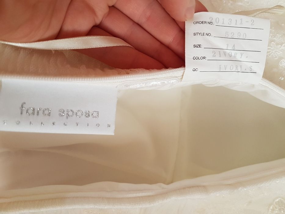 Rochie de mireasa "Fara Sposa"+voal lung