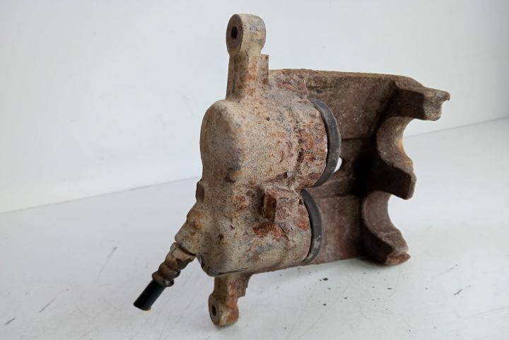 Etrier frana stanga fata Nissan Primastar prima generatie (facelift)