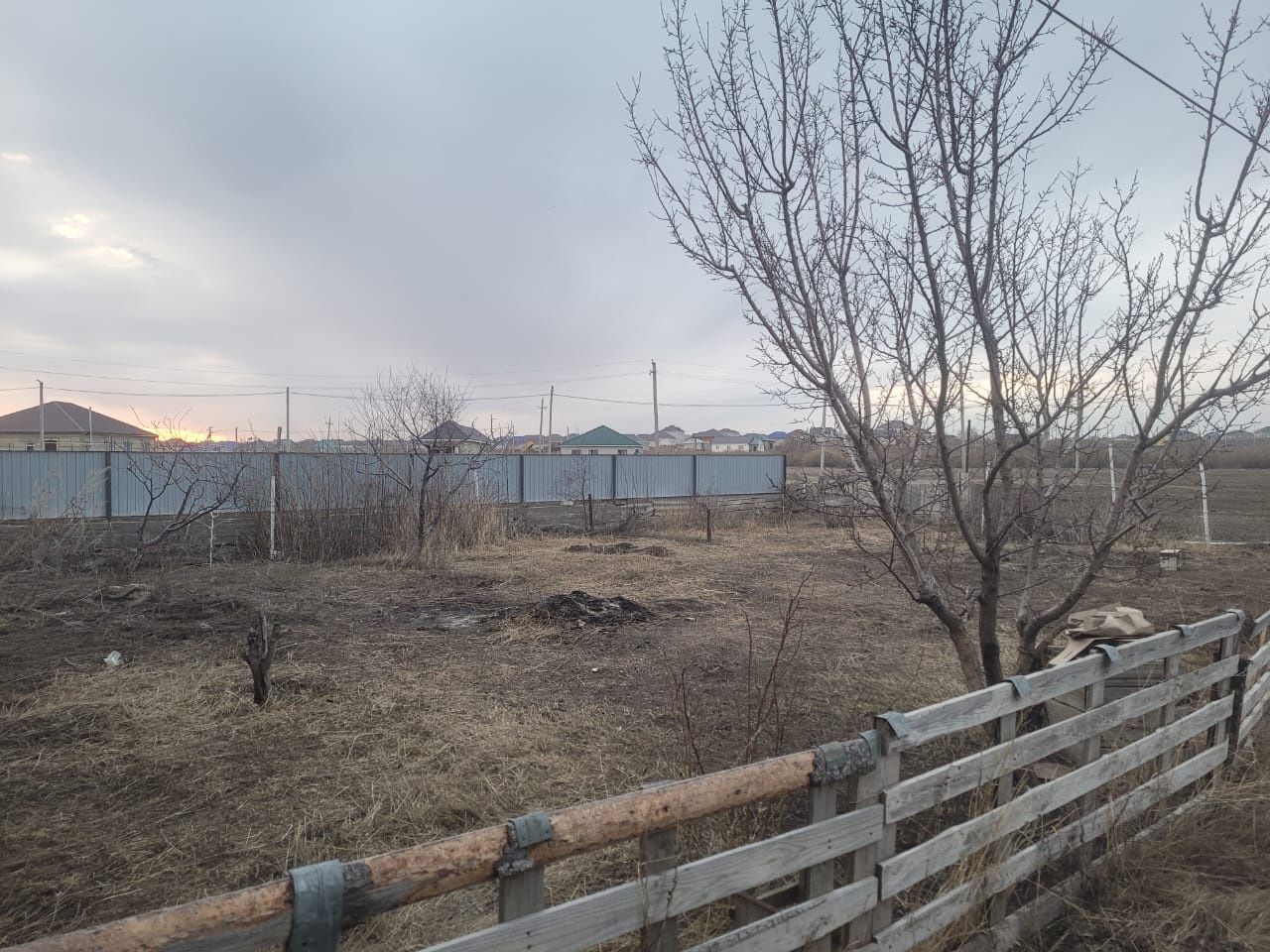 Продаётся 2 дома в одном дворе жилой массив Сазды