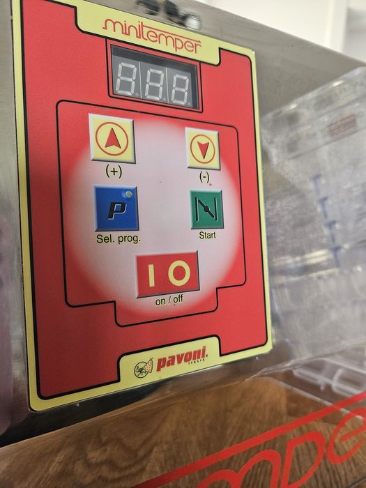 Masina temperat ciocolata plus forme policarbonat