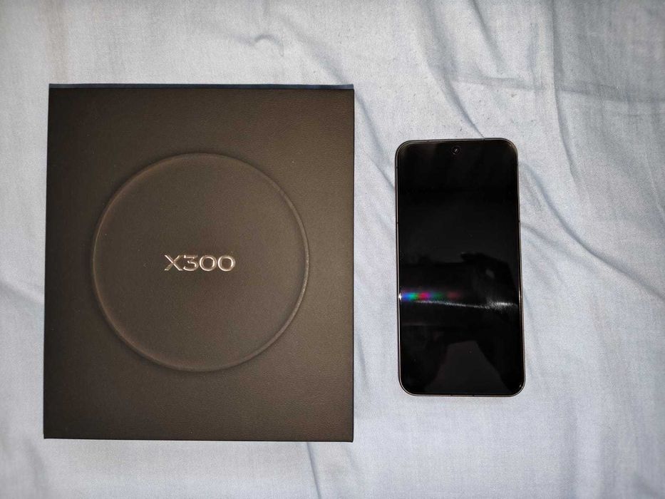 vivo x300 Ростест (EAC) 12/256 черный цвет