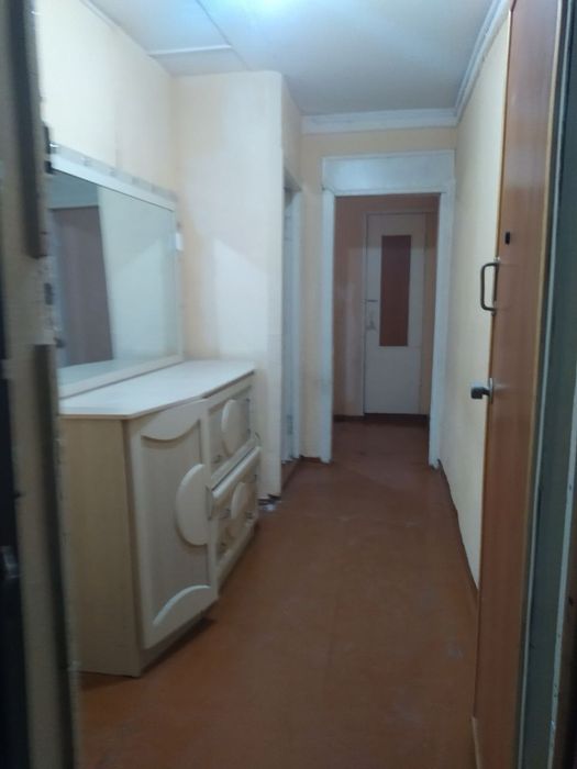 Сергили-5 бекатда. Спутник-1, 2-хонали уй сотилади