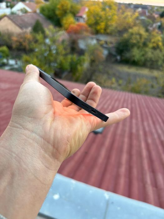 iPhone 12 Black, Memorie 64GB, Baterie 100%, iOS 26 - FRUMOS