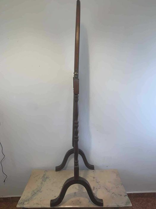 Oglinda rabatabila pe suport de lemn cu ornament din bronz