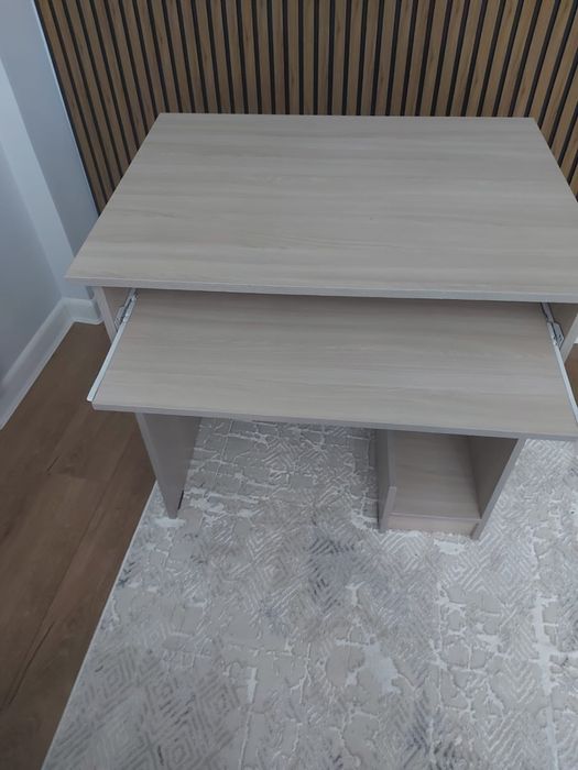 Компьютереый стол