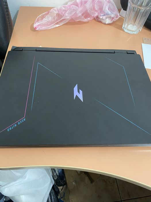 Acer Nitro 16 Ryzen 7535HS / nVidia RTX 4050