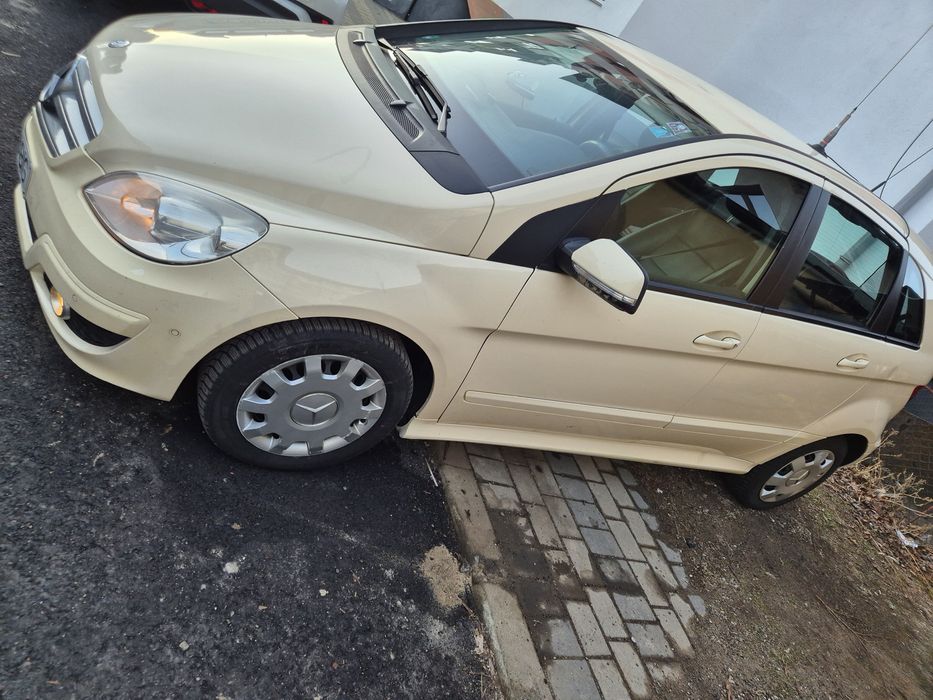 Mercedes B180 an 2010