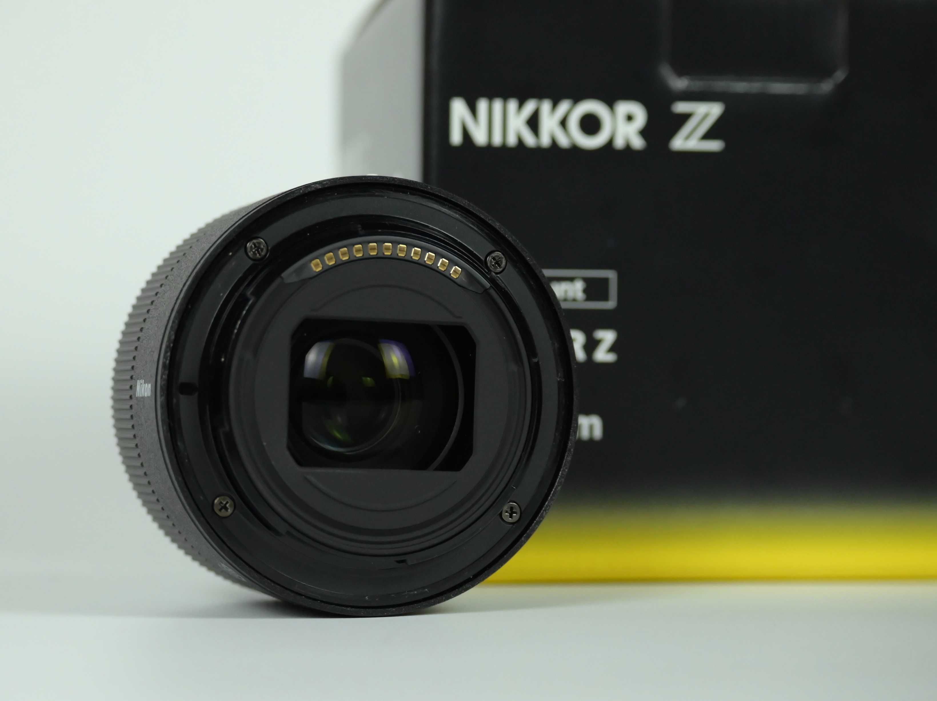 обектив Nikon NIKKOR Z 40mm f/2