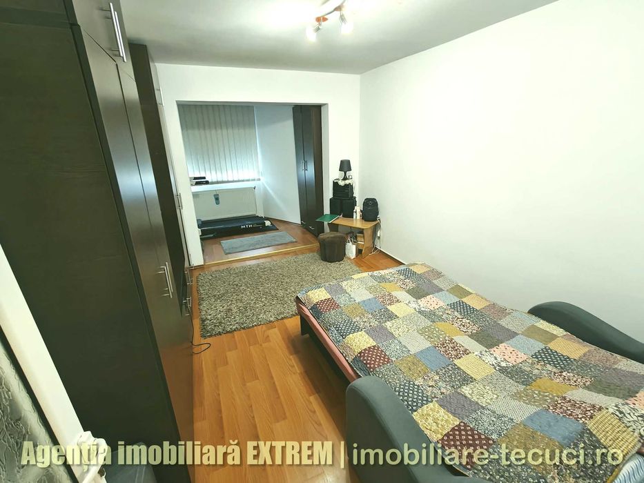 Apartament cu 2 camere, 59mp, etajul I, în Zona Industrială din Tecuci