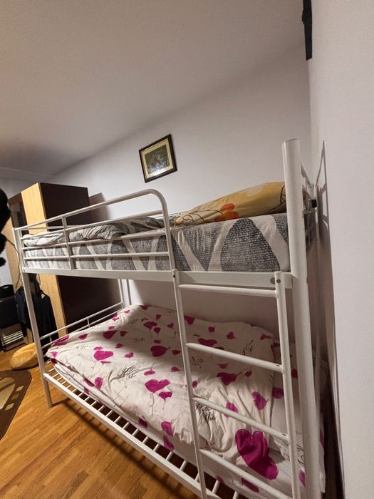 Vând pat supraetajat