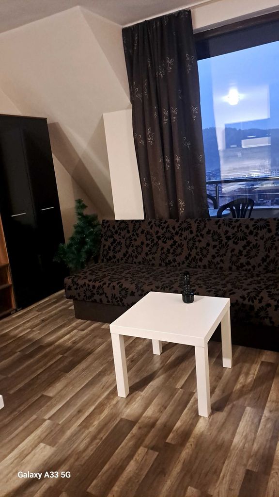 Дава се под наем Едностаен апартамент в Велинград - 45 кв.м за 204 € - Снимка #1