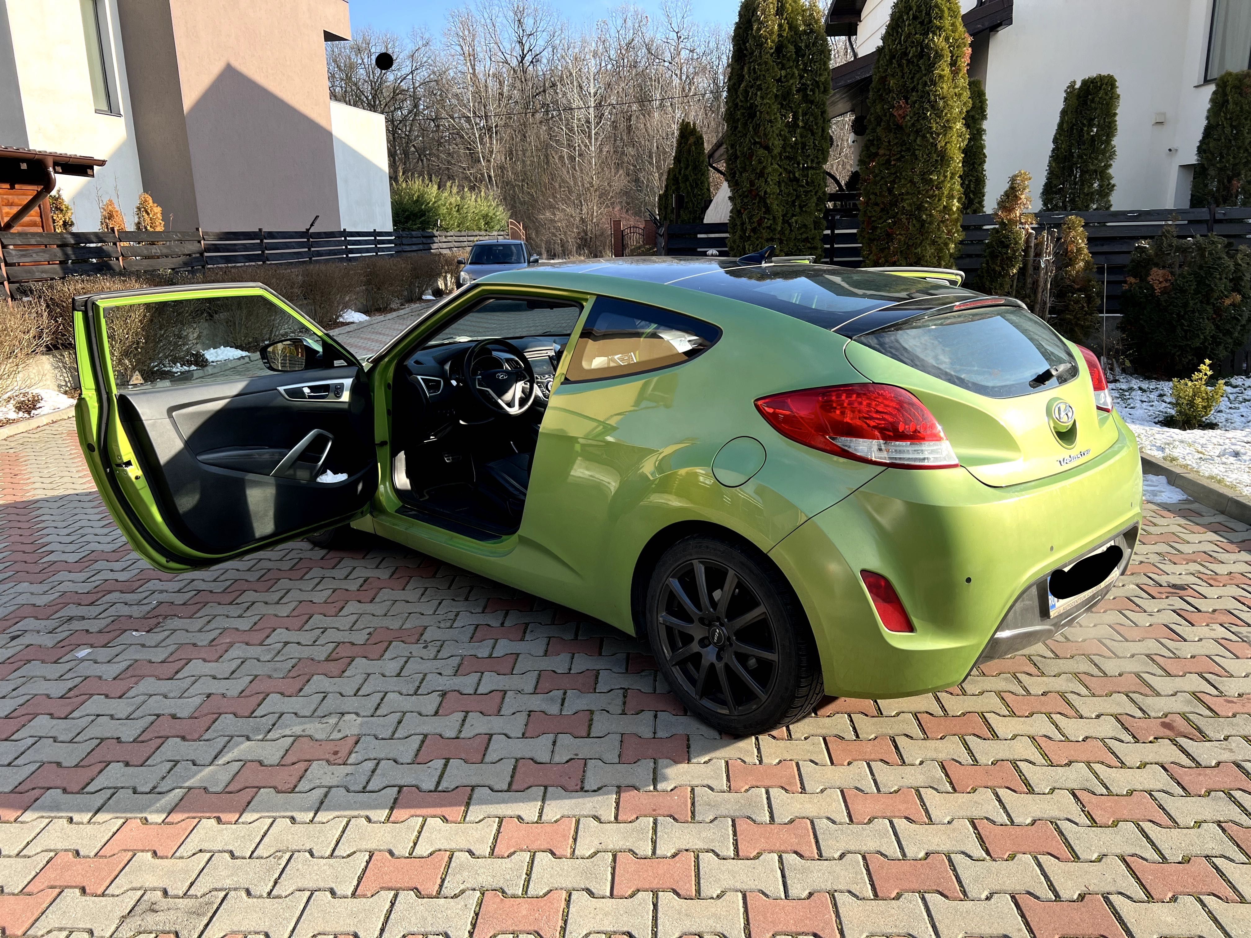 Hyundai Veloster Intro edition