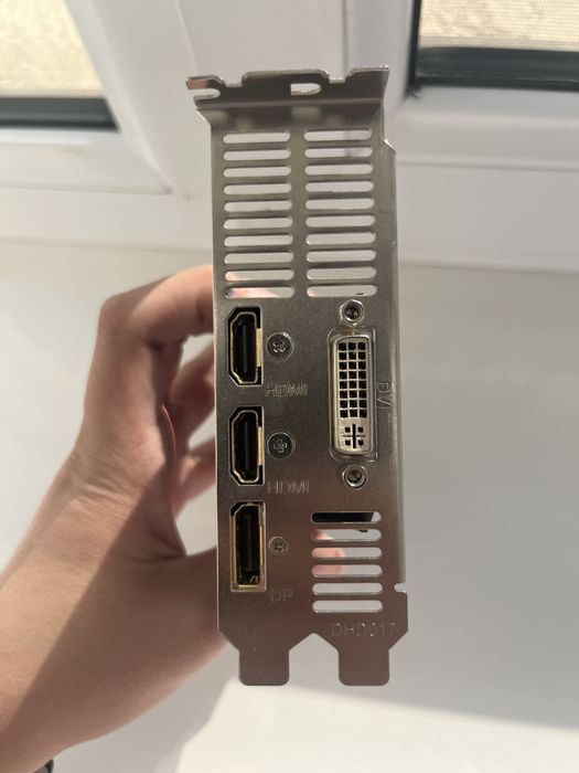 Продаю видеокарту *затычку* gtx 750ti
