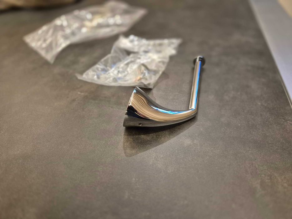 Продавам поставки за тоалетна хартия