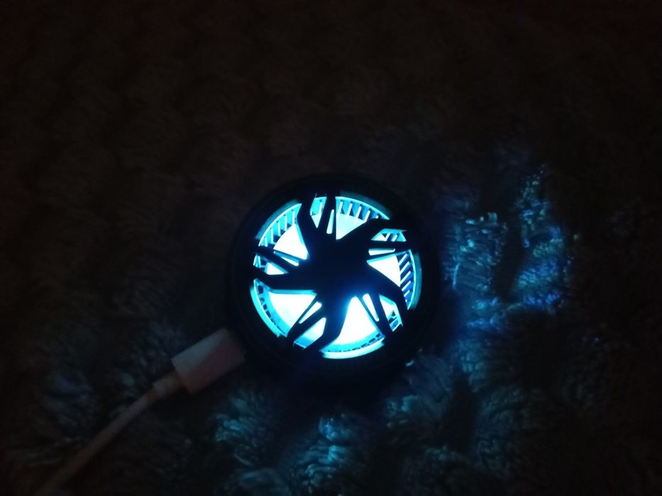 Продам кулер для телефона