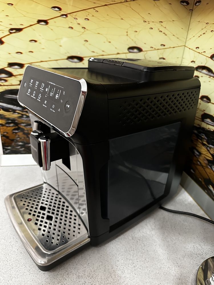 Espressor automat PHILIPS Seria 3200 LatteGo