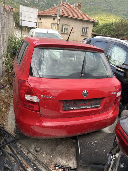 Skoda Fabia 2014 година  1.2 бензин CGP  60кс 5 скор ръчка на части
