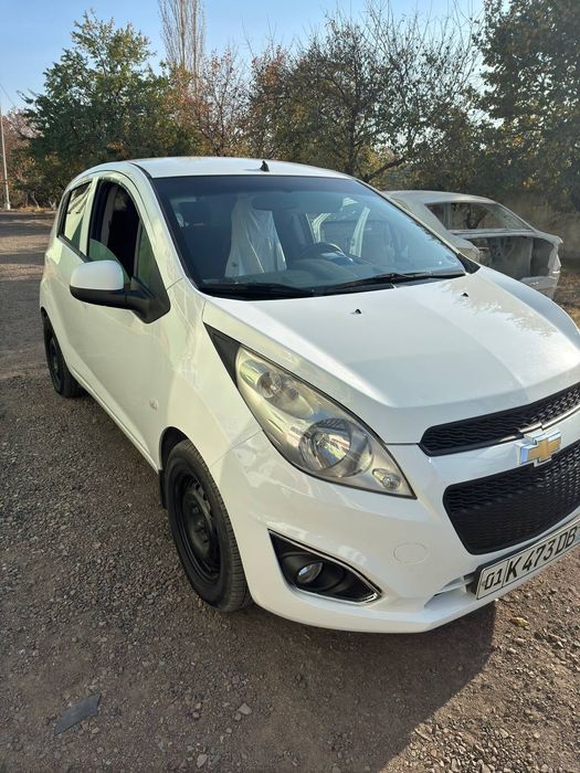 Spark sotiladi xolati yaxshi gaz balon quyilgan balonlari yaxshj xolat