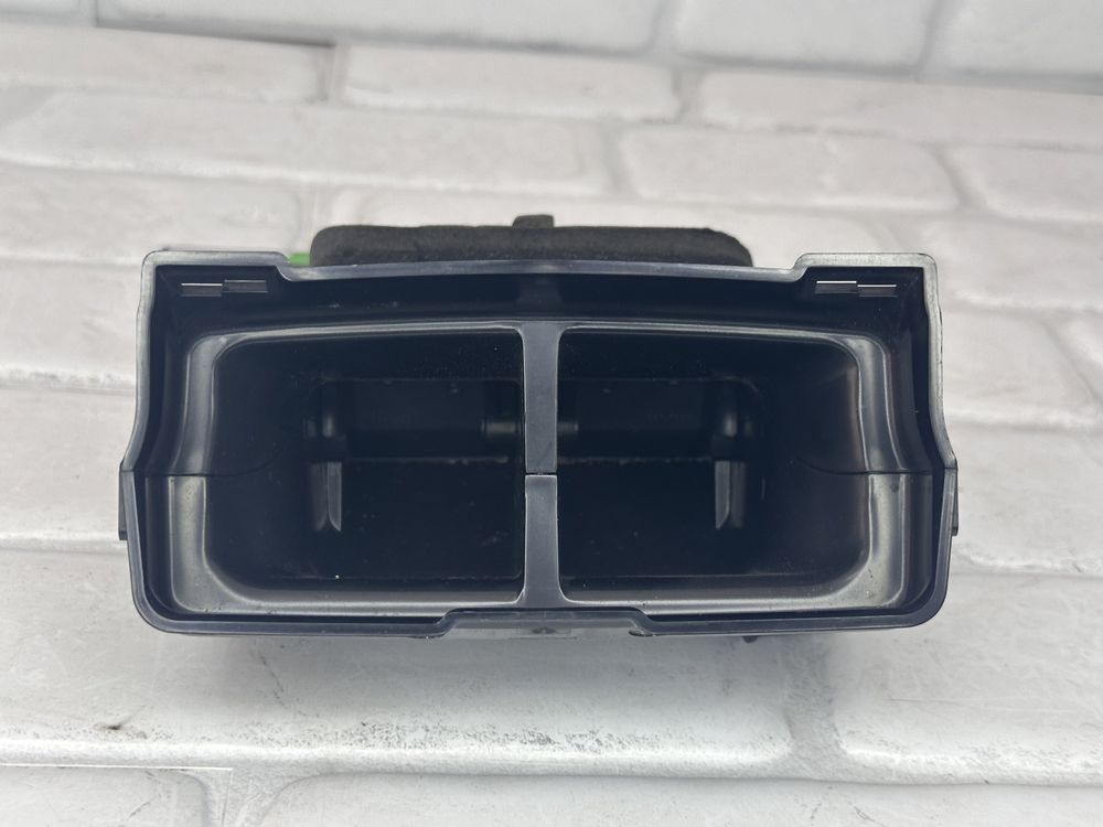 Клапа задни духалки AUDI A6 A7 C7 4G 4G0857042 3BB9000188