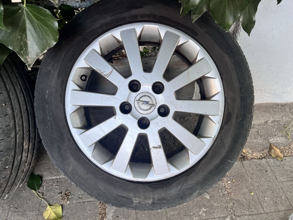 Джанти с гуми Опел Зафира 5*110 R16