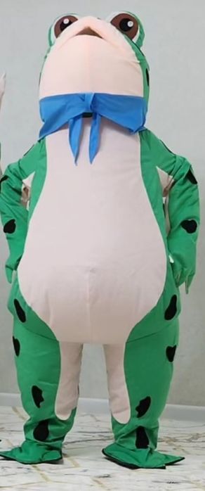 Костюмы для аниматоров новые Космонавт за 25000тг а остальное 20000тг