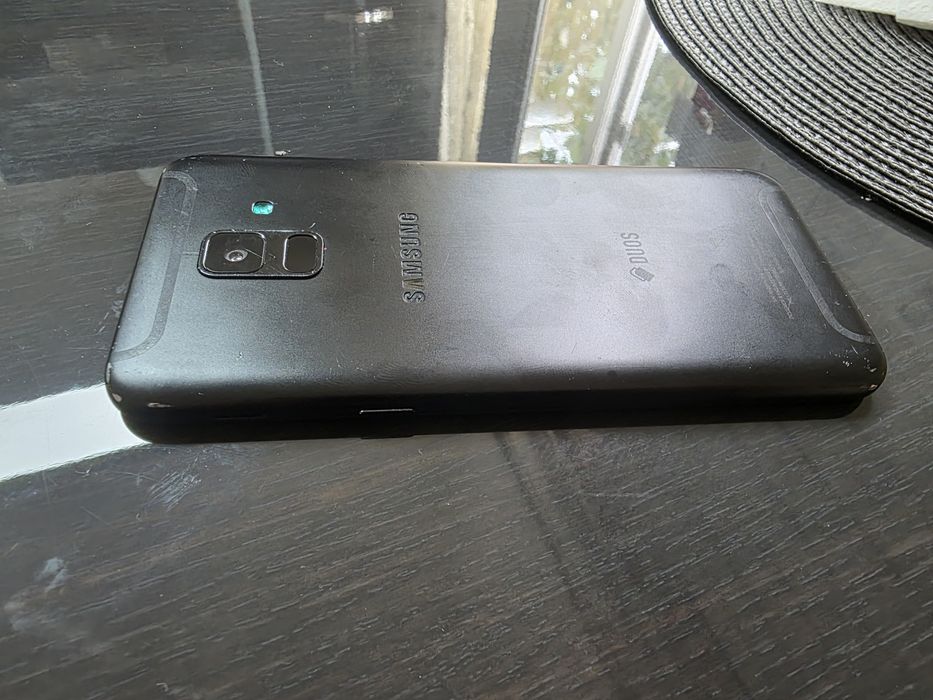 Samsung a6 2018 negru sparta sticla