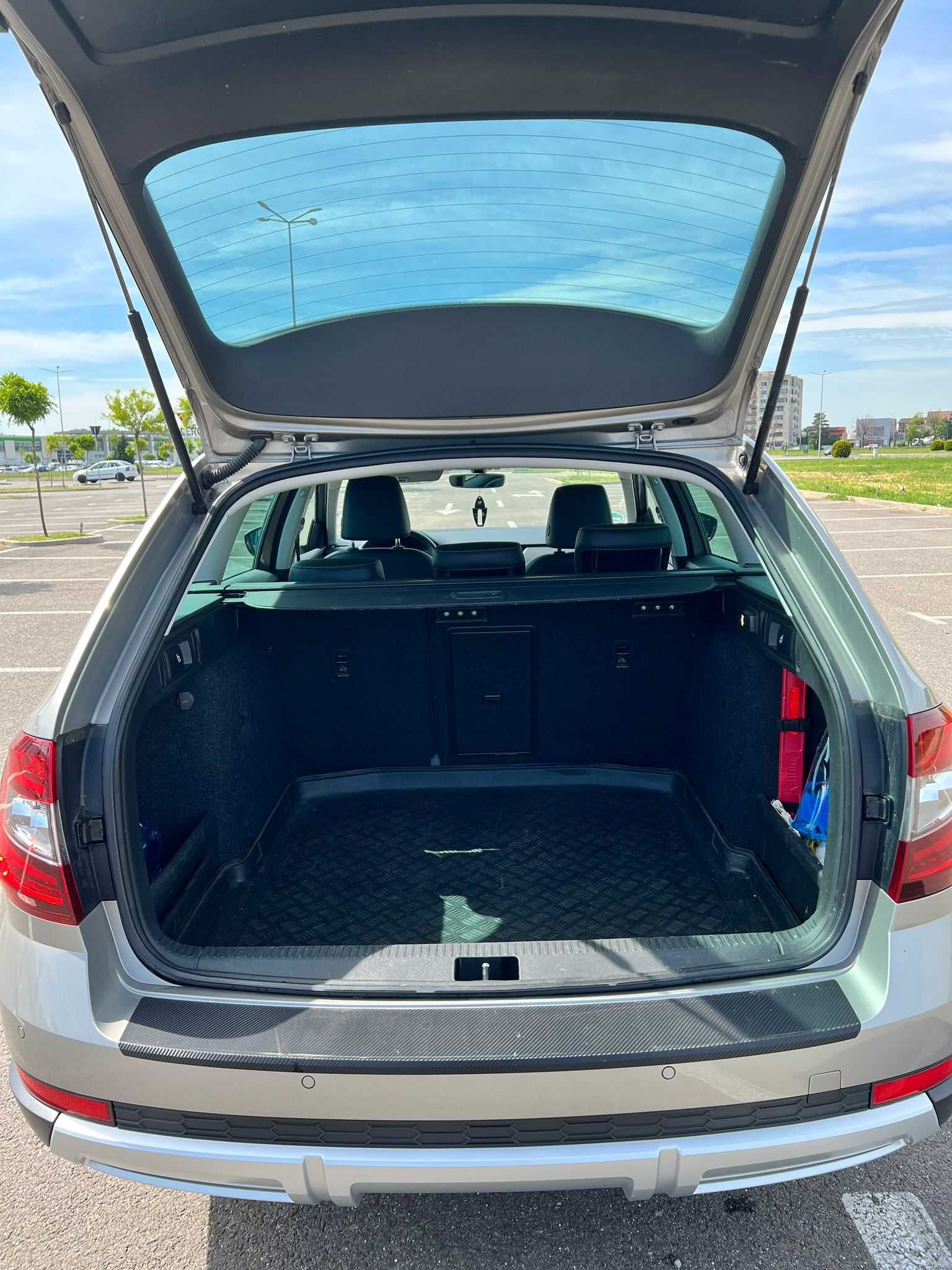 Skoda Octavia Scout 2018
