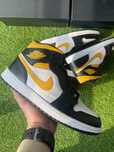 Jordan 1 mid polen