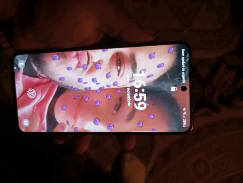 Vand sau schimb urgent samsung