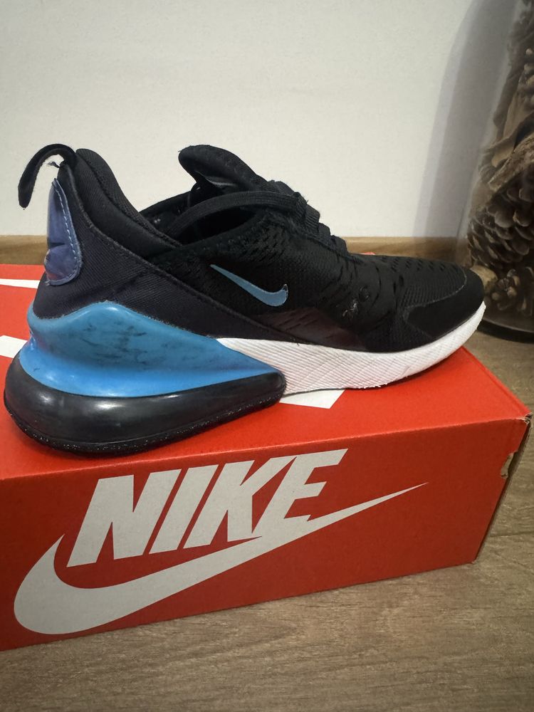 Маратонки NIKE AIR MAX 270 GS