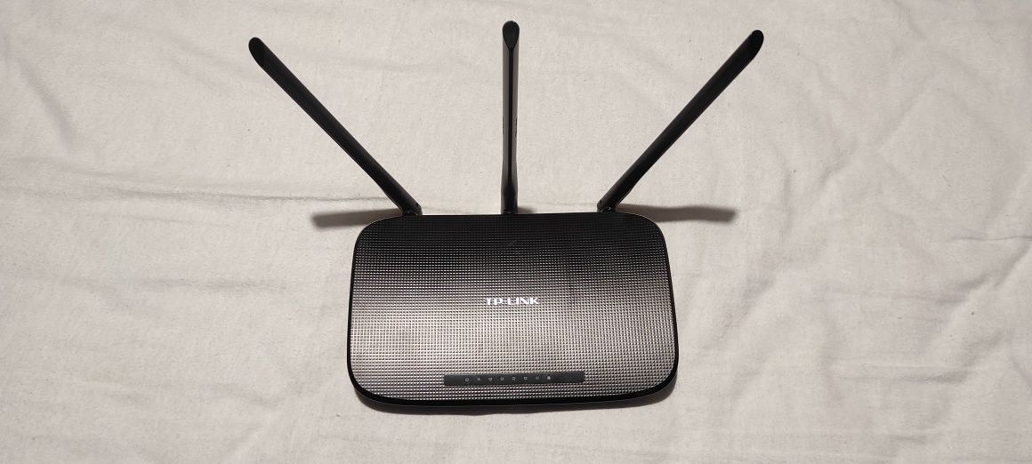 Безжичен рутер TP-LINK