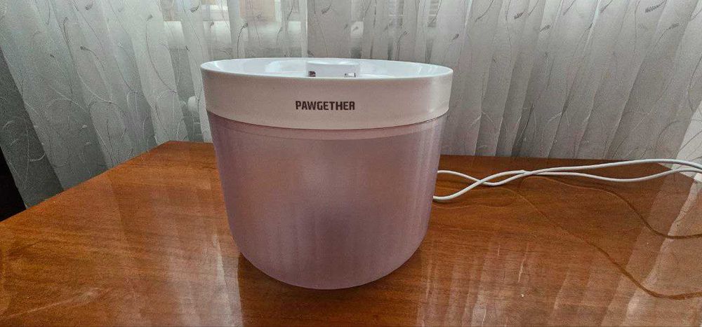 Автомотическая поилка для котов и собак