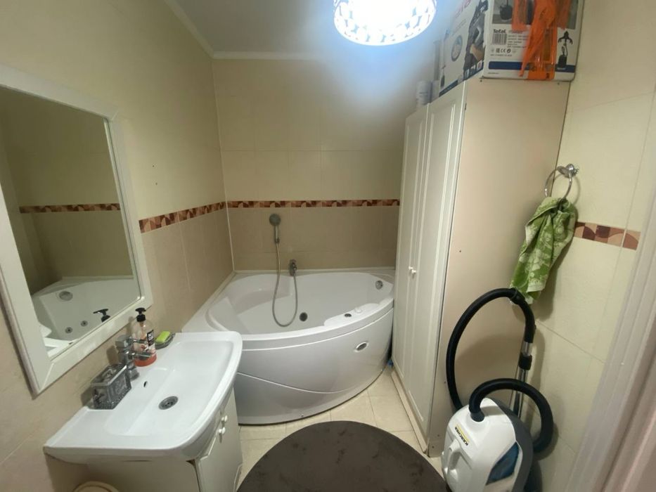 Продам 4 к.кв в мкр. Алтын-Орда