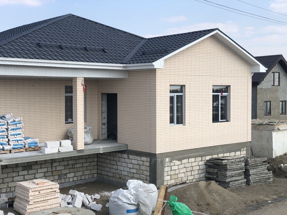 Уй сыртын қаптауға арналған кірпіштер. Услуги мастеров по кладке.