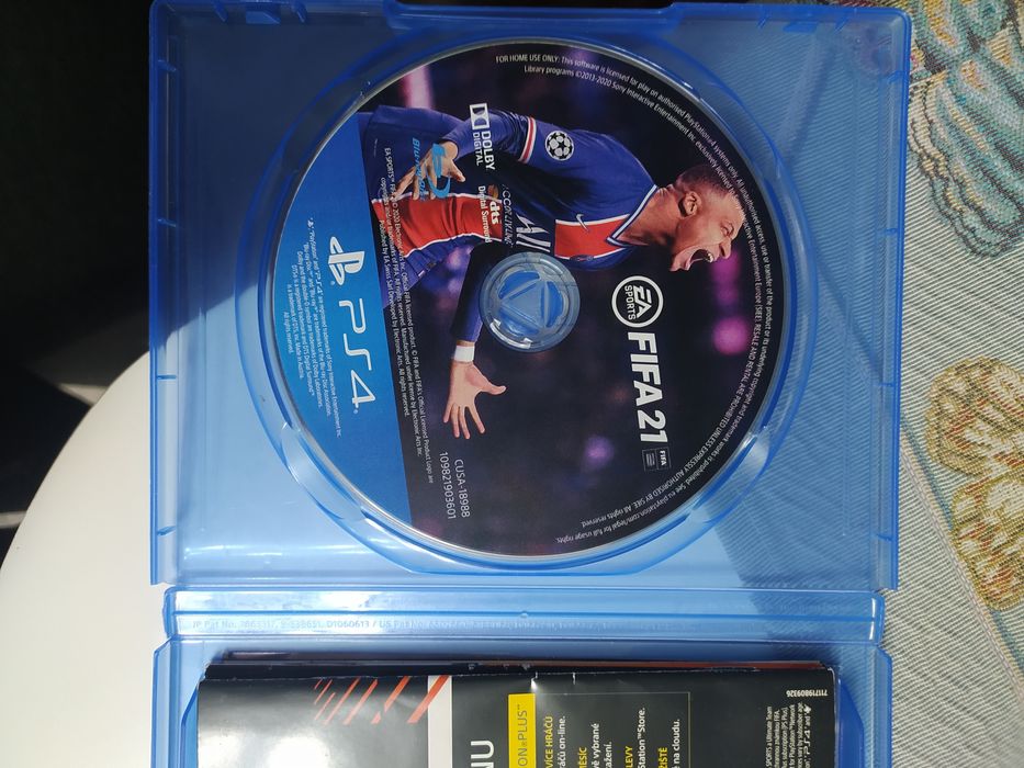 PlayStation 4 и FIFA 21