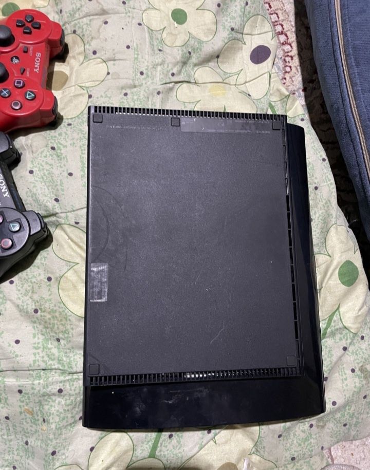 Продам Play Station 3