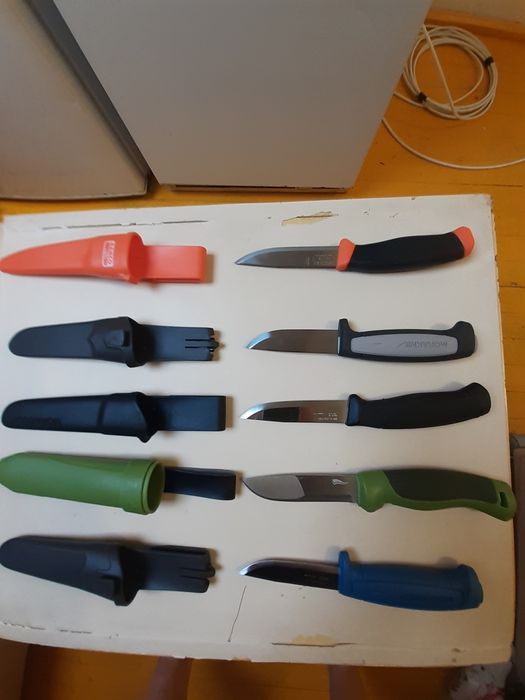 Ножове Mora чисто нови