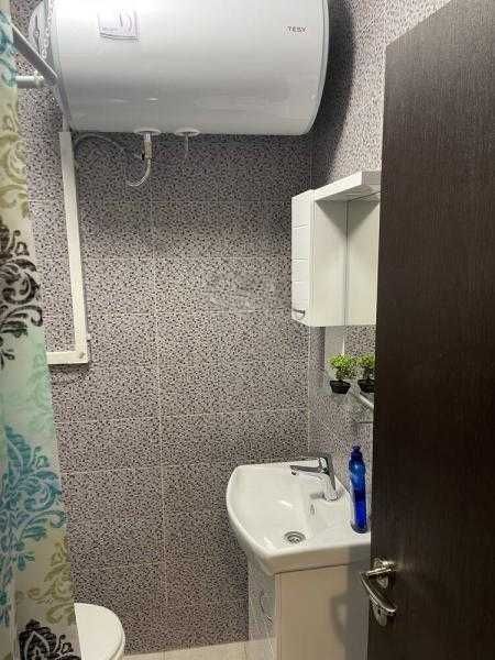 Напълно обзаведен двустаен апартамент във Възраждане