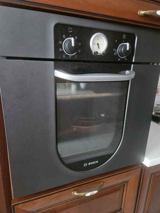 Духовой шкаф bosh