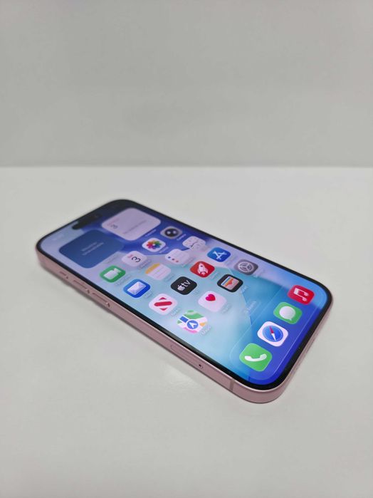 iPhone 15 128GB Pink