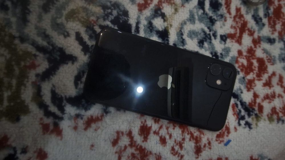 Айфон 11 80К торг есть