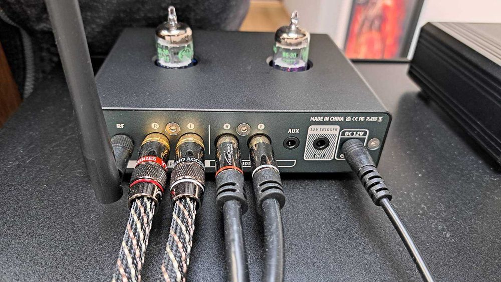 Предусилвател AIYIMA T1 PRO с Bluetooth 5.1