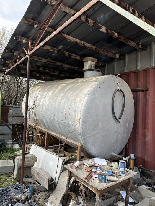 Нафтова Цистерна 10 тона