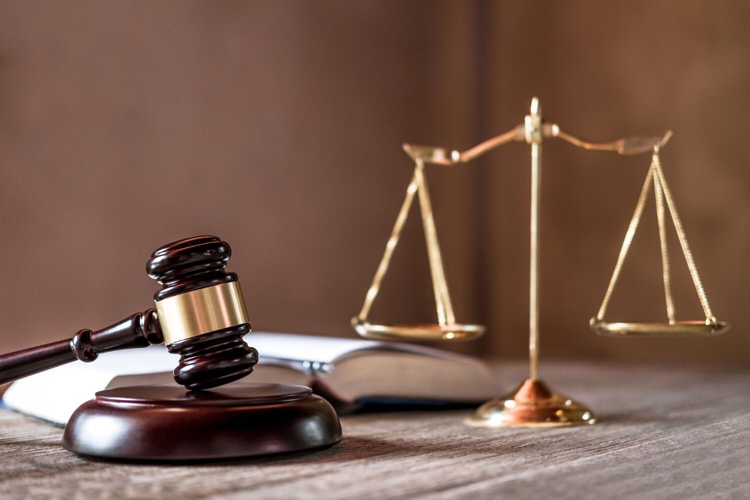 Avocat Permis Auto/Drept penal/Divorț - Minori si familie
