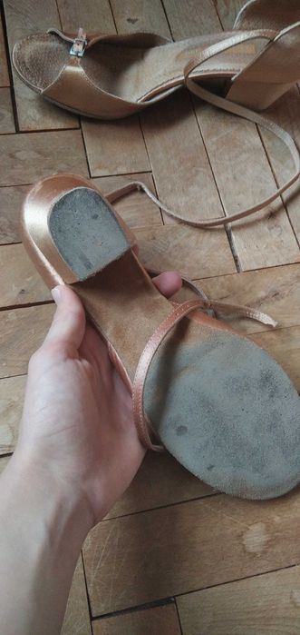 Обувки за спортни танци, 39 номер