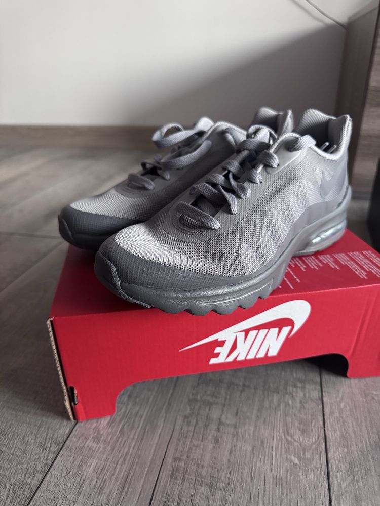 Nike Air Мax Invigor print(GS) 38